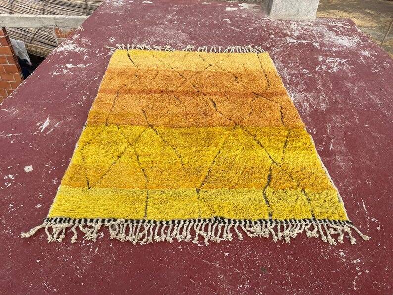 Moroccan Beni Ouarain rug 300 × 200 cm – saffron yellow and black