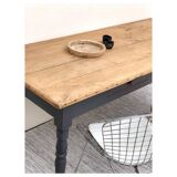Farm table