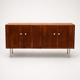 Buffet vintage en palissandre avec pieds en chrome