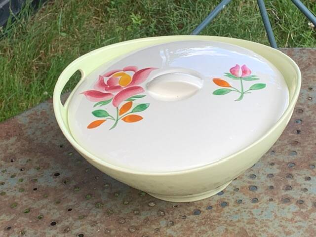 Soup tureen, Gien France, Princess model, in enamelled ceramic, vintage