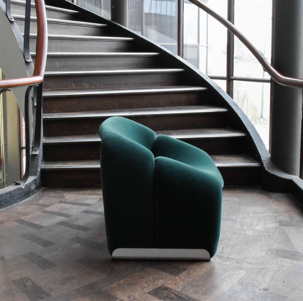 Artifort Groovy Armchair