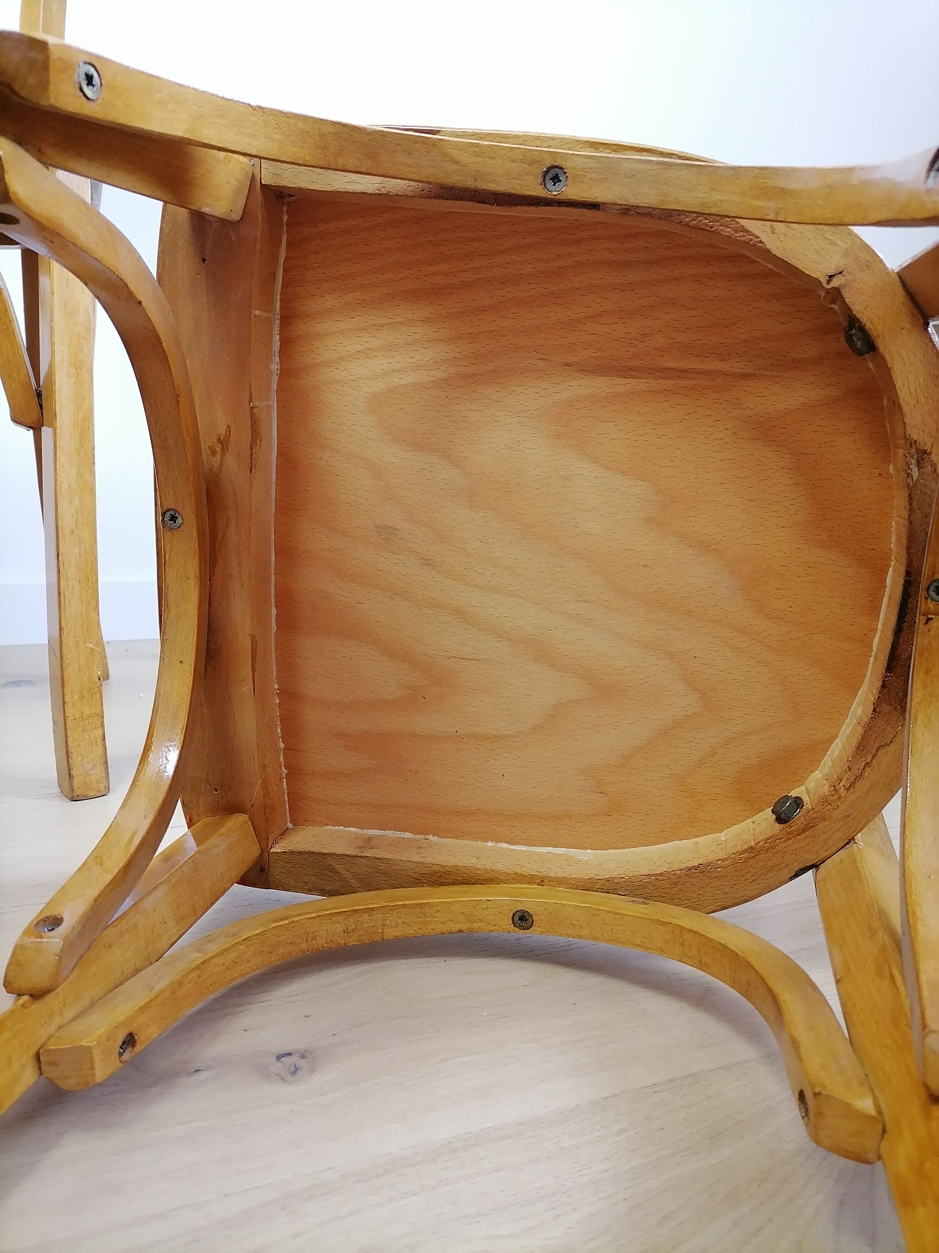 Vintage bistro chair suite