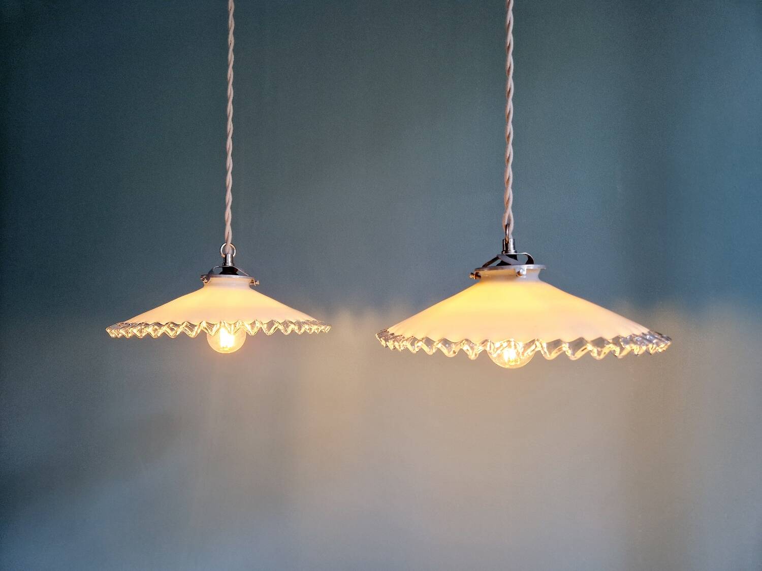 Pair of Art Deco pendant lights in scalloped white opaline, 1920-30