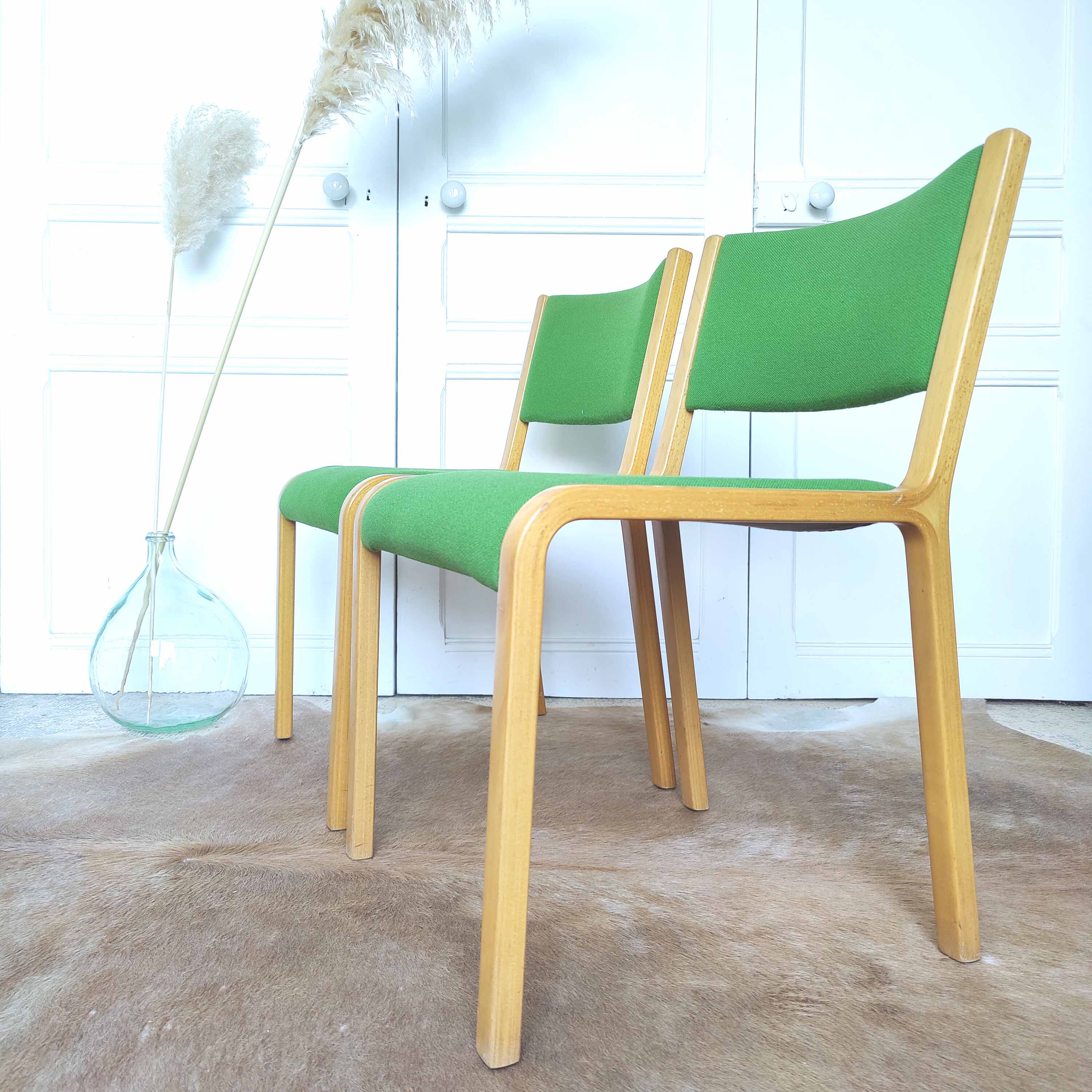 Curved wooden chairs design Wilhelm Ritz pou Wilkhahn 60s