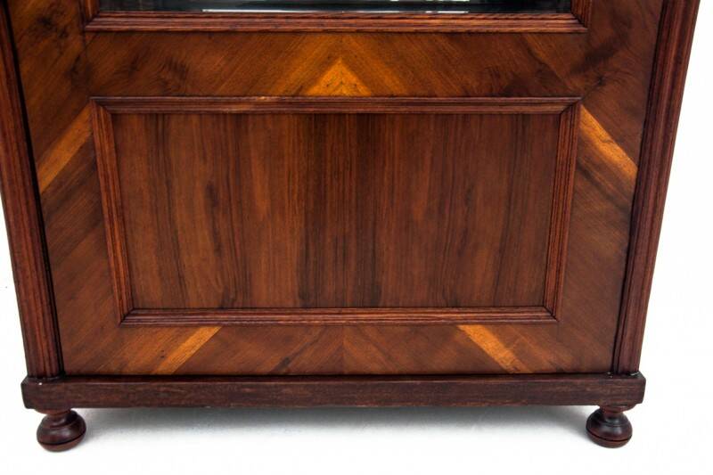 Historic library from around 1920