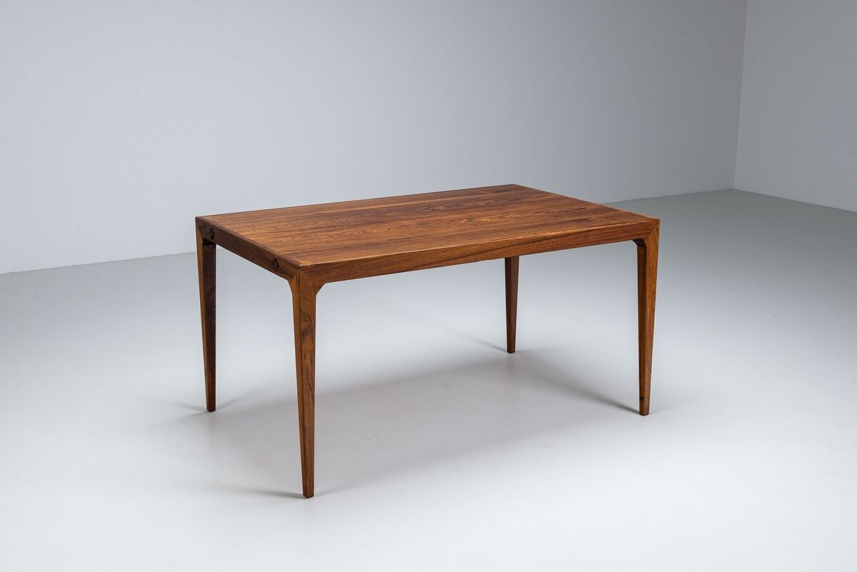 Kai Winding dining table in rosewood Poul Hundevad Denmark 1960