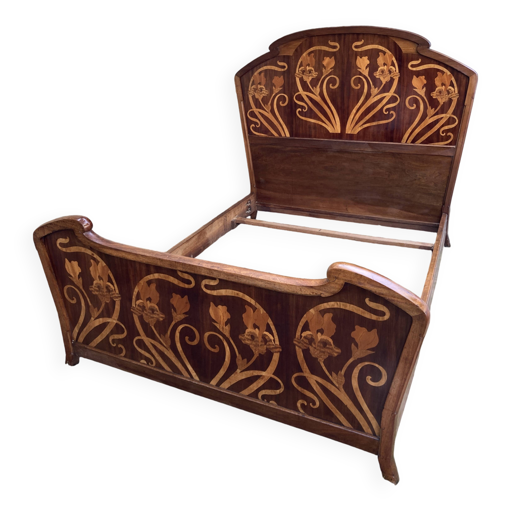 Art Nouveau bed