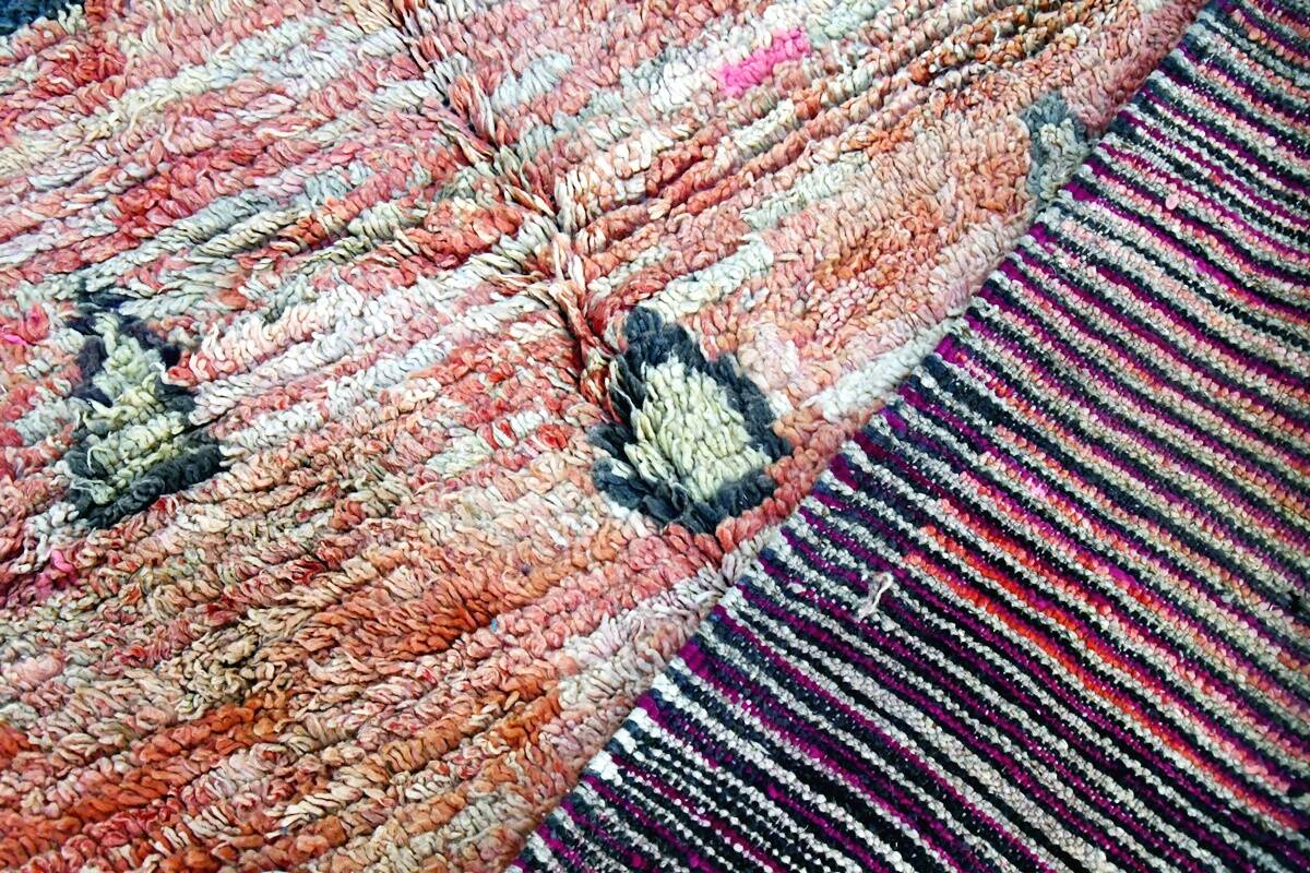 Moroccan Berber rug Boujaad 250 x 160 cm New