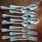 11 place setting cutlery set
