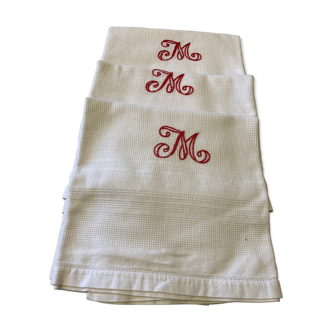 Honeycomb towels monogram M