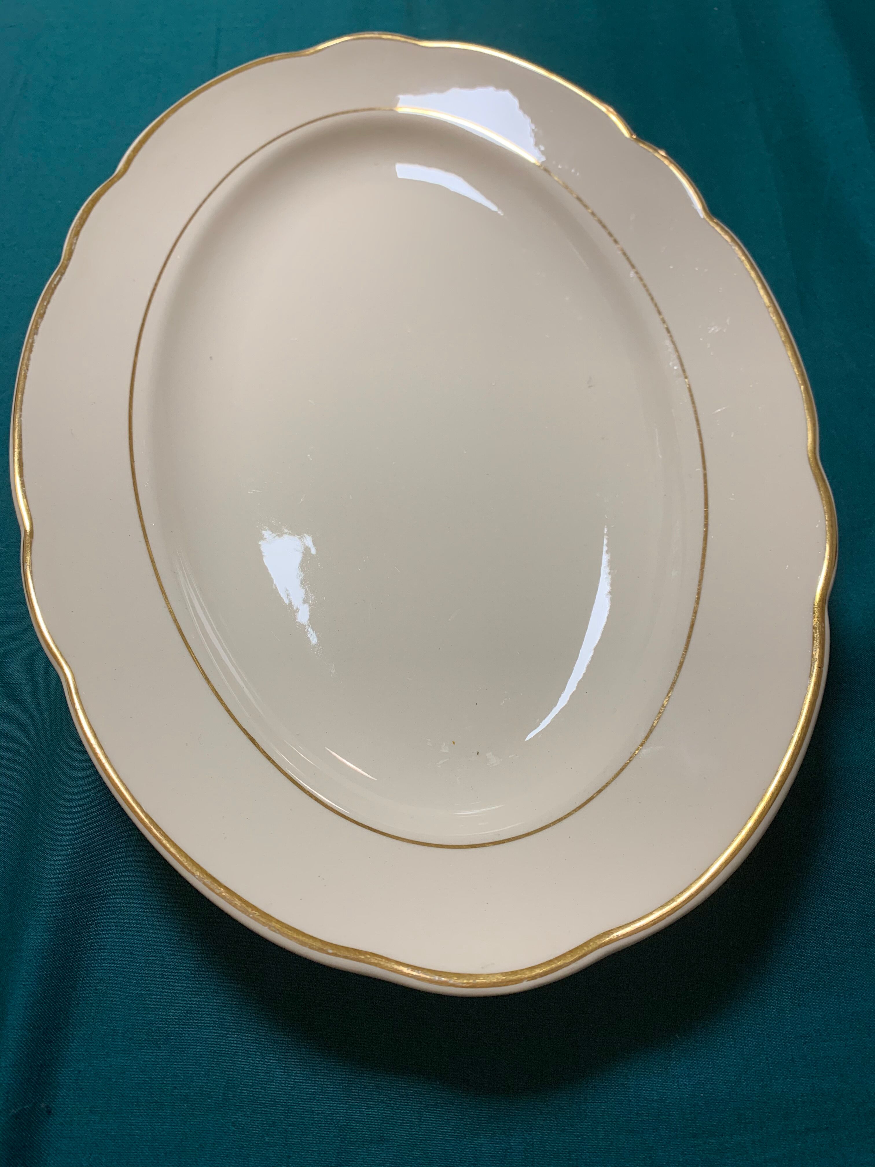 Oval dish white faience and golden edge  Villeroy and Boch