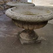 Pair of medicis vases in old reconstituted stone 1950s