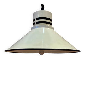 Suspension design scandinave