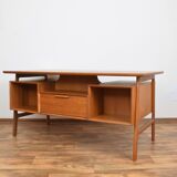 Mid-century danish teak desk model 75 form Omann Jun, 1950s