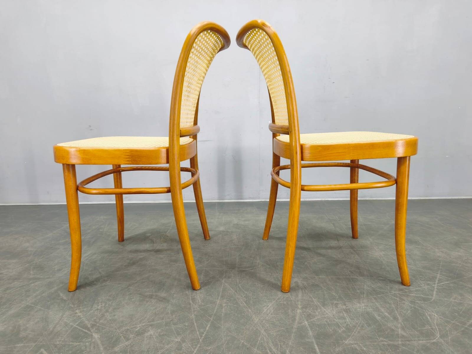 Set of 4 Bentwood Chairs No. 811 after Hoffmann, 1990s