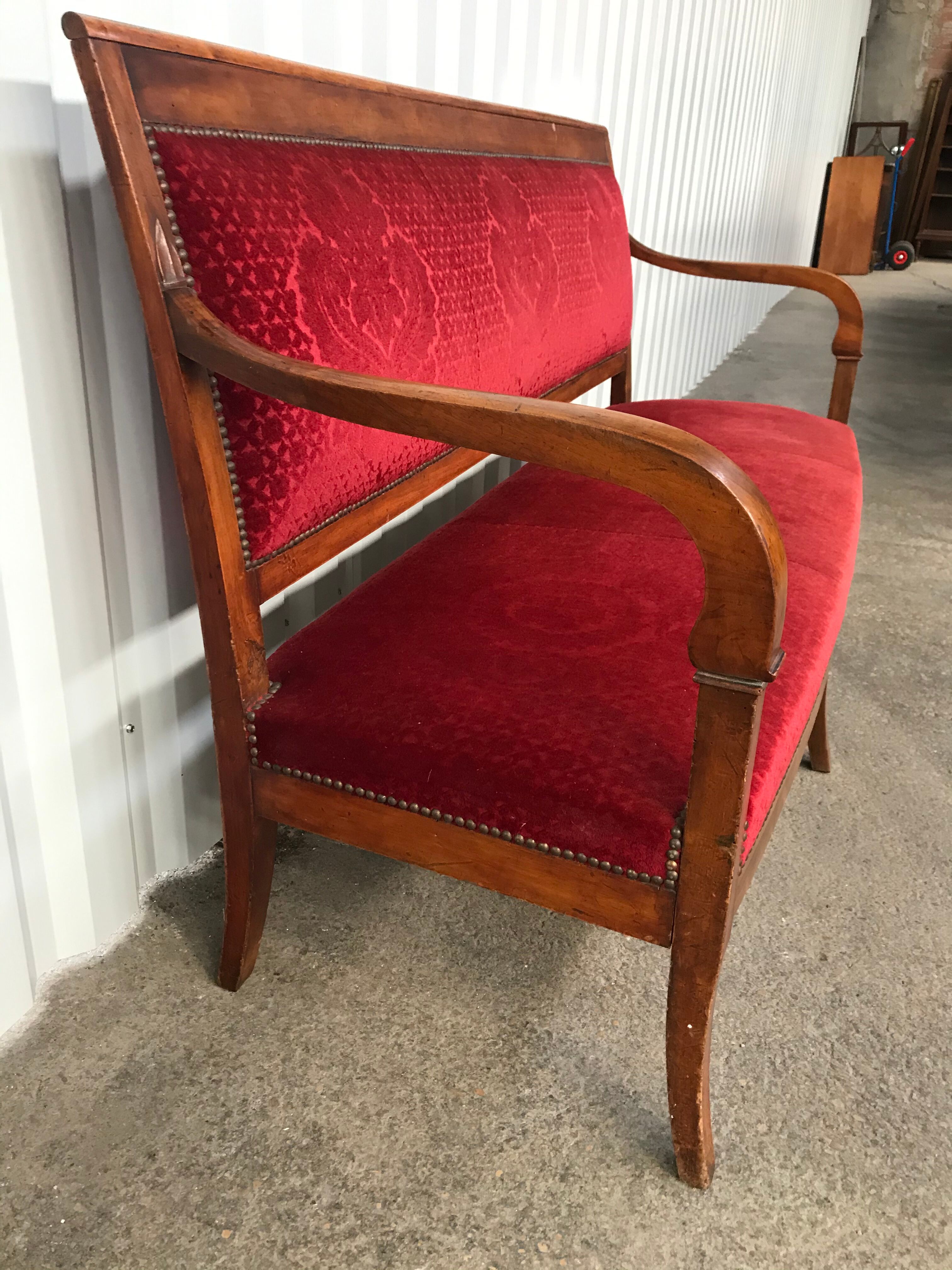 Empire Red velvet bench