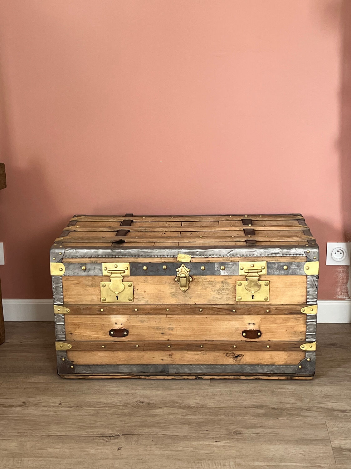 Wooden trunk