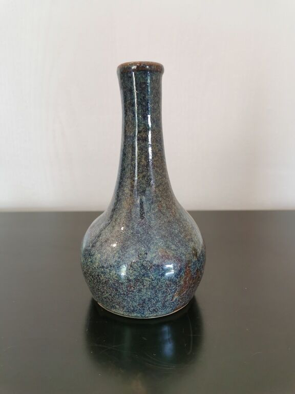 Potter's vases, contemporary design