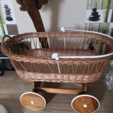 Wicker cradle