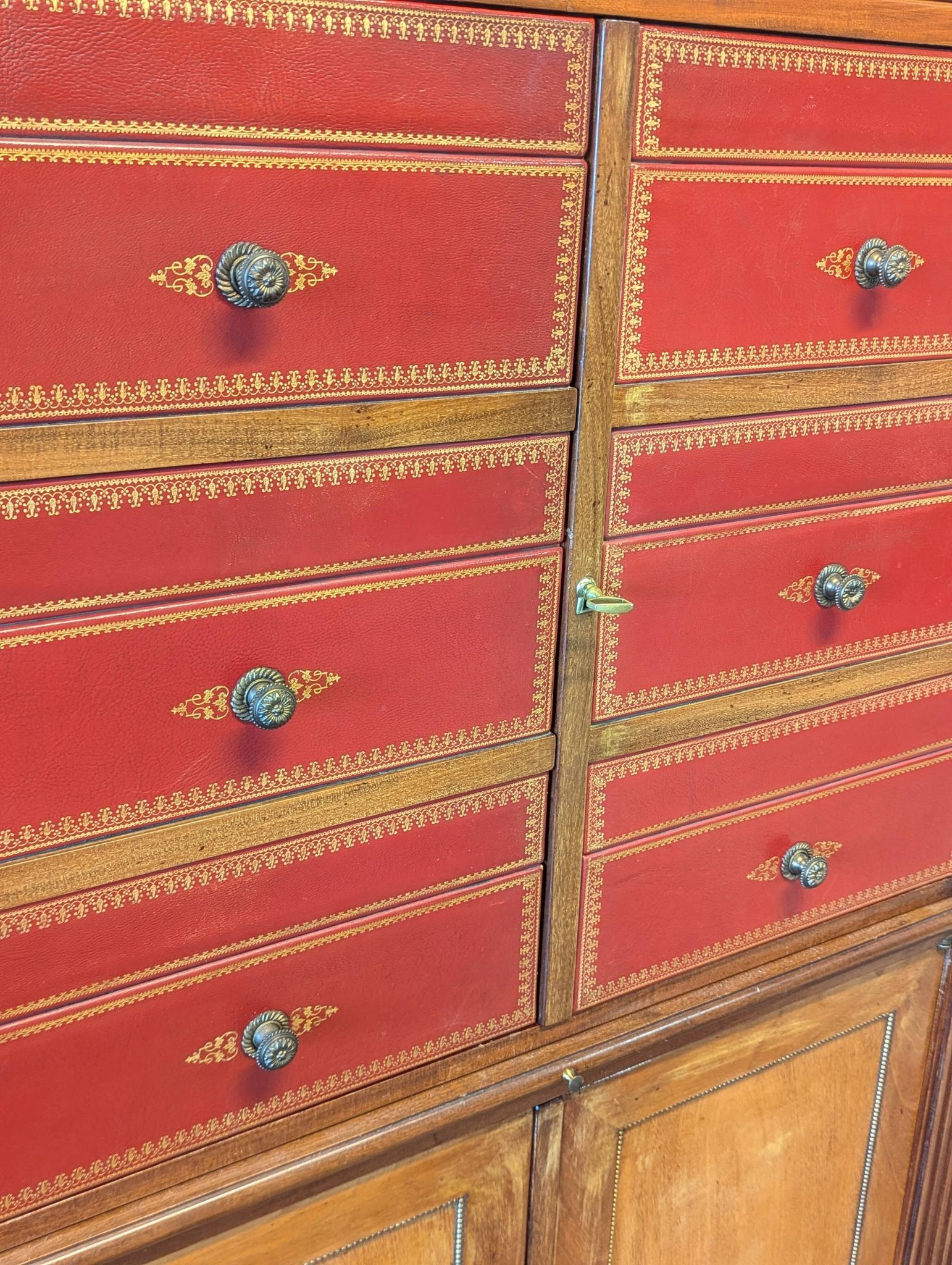 High buffet in the style of a cabinet maker