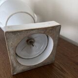 XXL white lion head neo-classical amphora vase from the Empire Consulate.