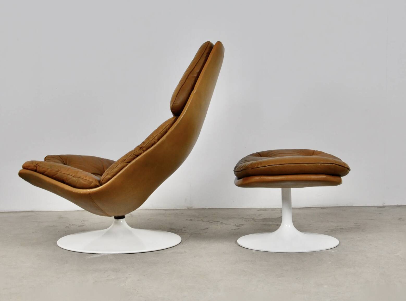 Swivel armchair and footrest FS588 by Geoffrey Harcourt for Artifort