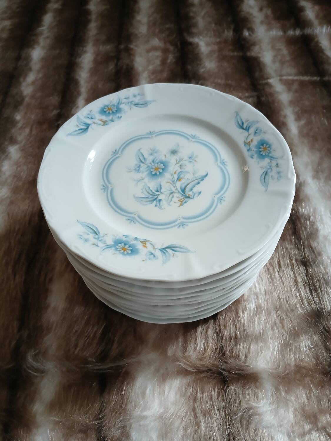 12 antique dessert plates in Chauvigny porcelain