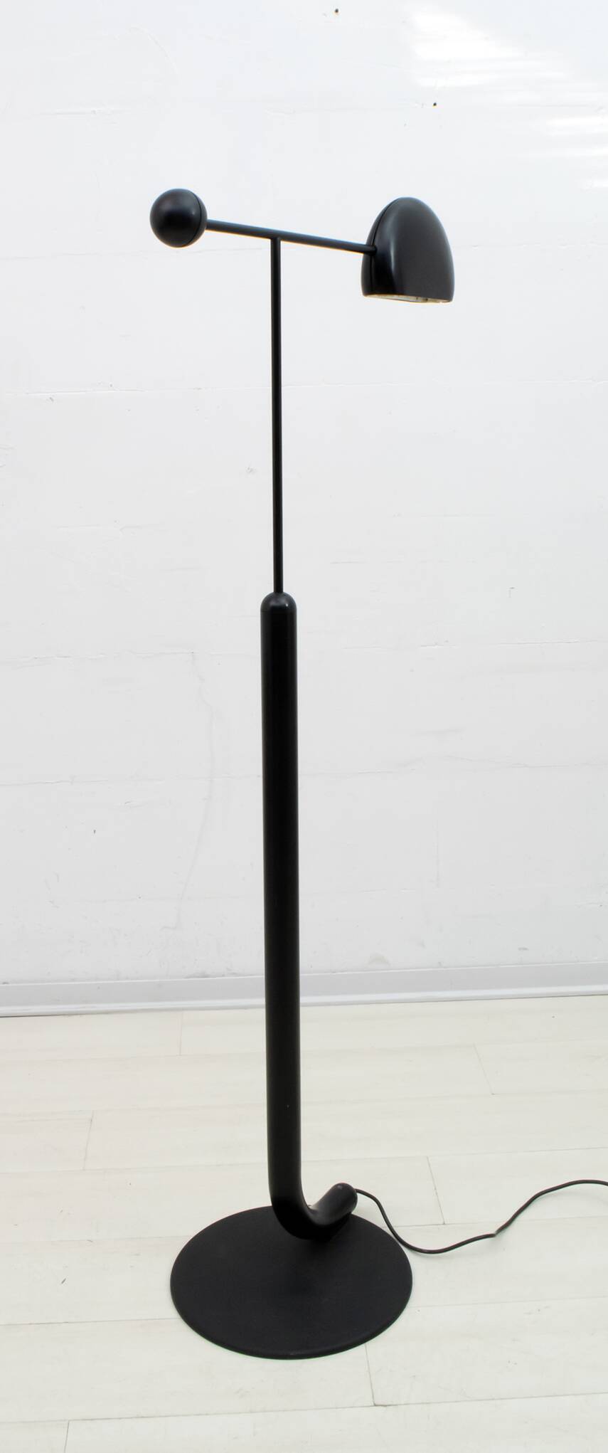Toshiyuki Kita Italian Floor Lamp "Tomo" by Luci, 1985