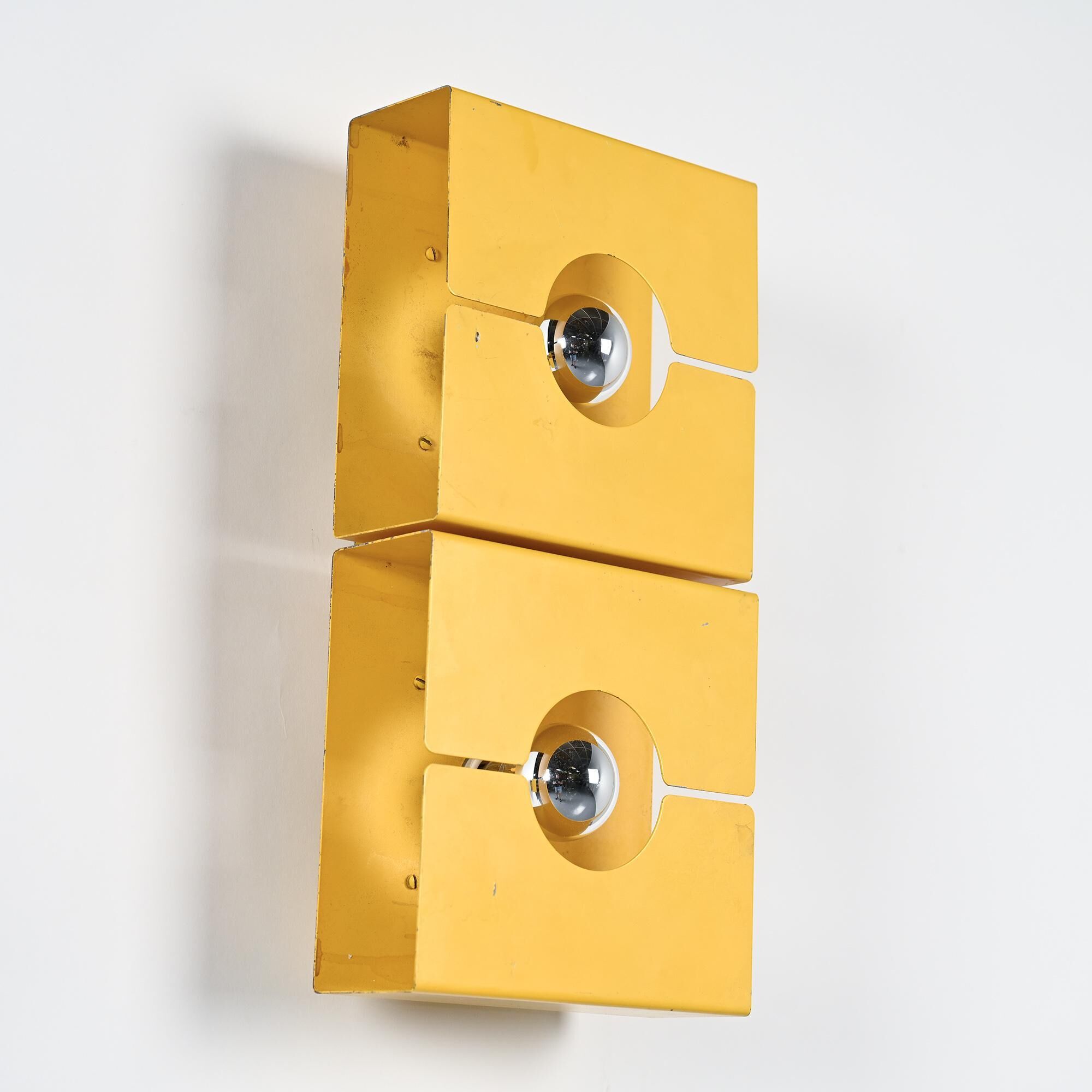 Wall light model 2091/2 by Pierre Disderot, circa 1960.