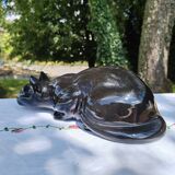 Black ceramic cat