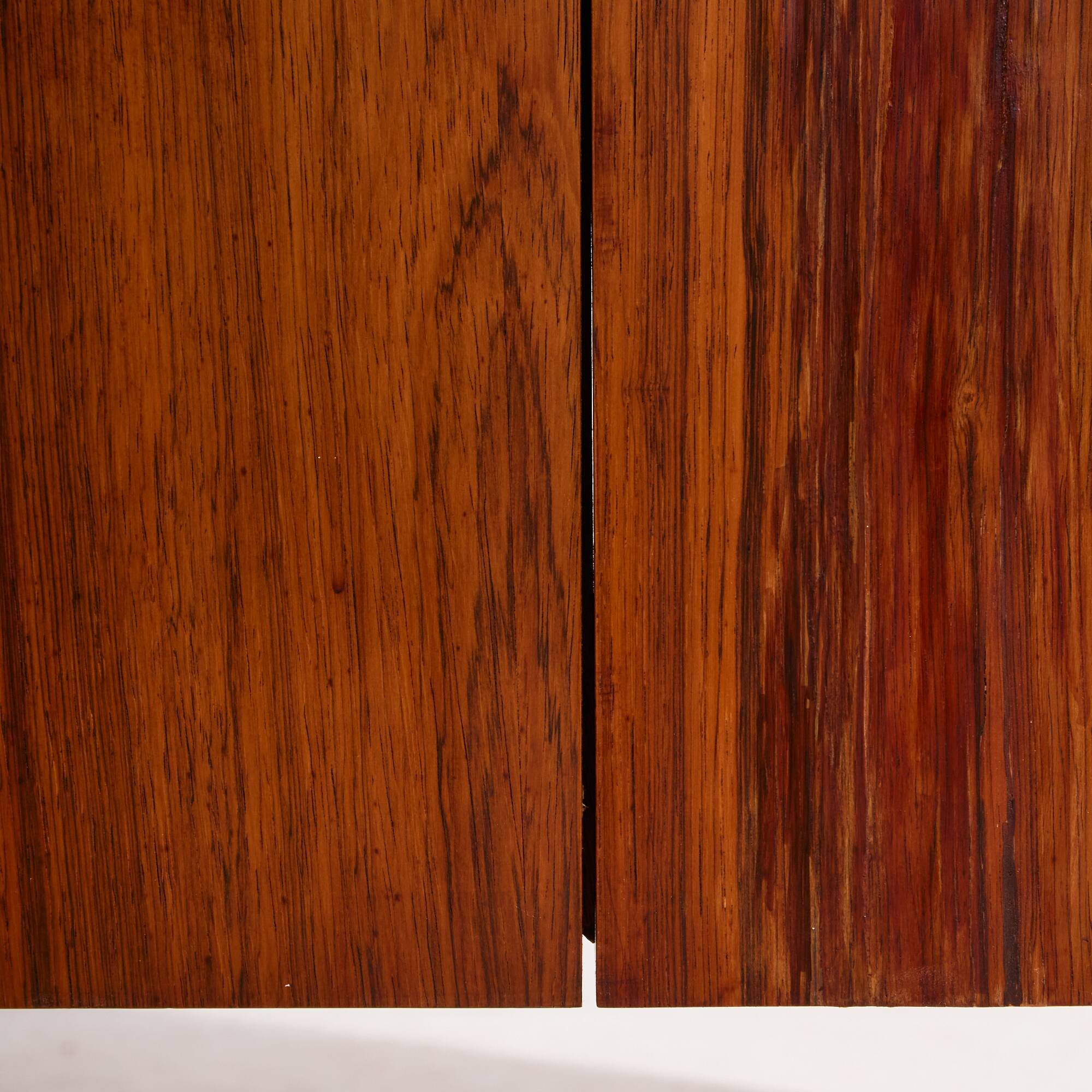 Model 207 rosewood desk by Arne Vodder