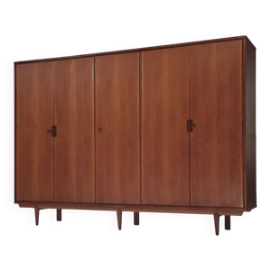 Armoire du milieu du