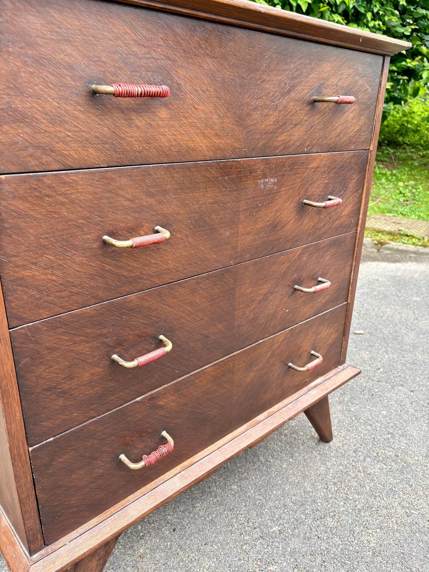 Commode vintage années 50/60 – 4 tiroirs – pieds compas
