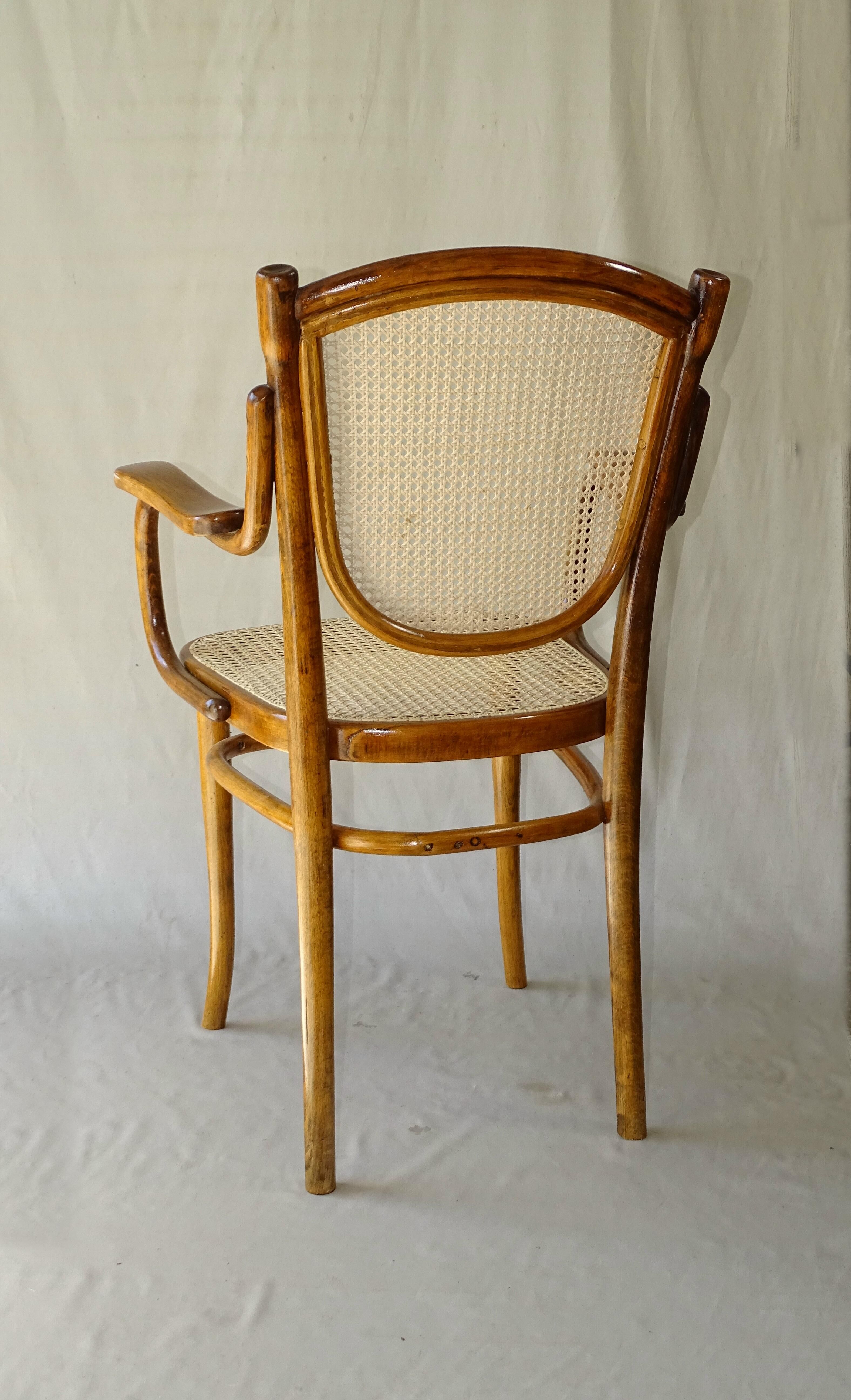 Fauteuil Thonet N°59 vers 1900, cannages neufs