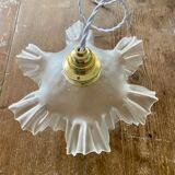 Lampe suspension opaline fleur