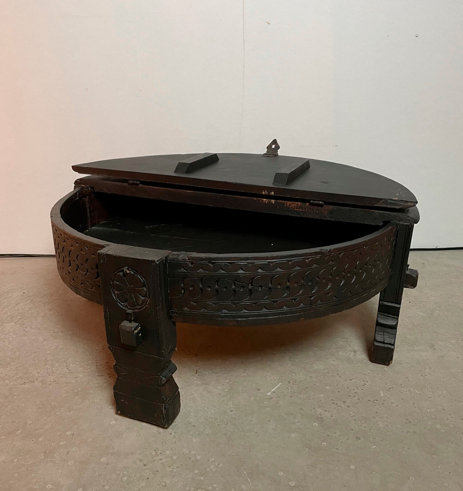 Table basse indienne