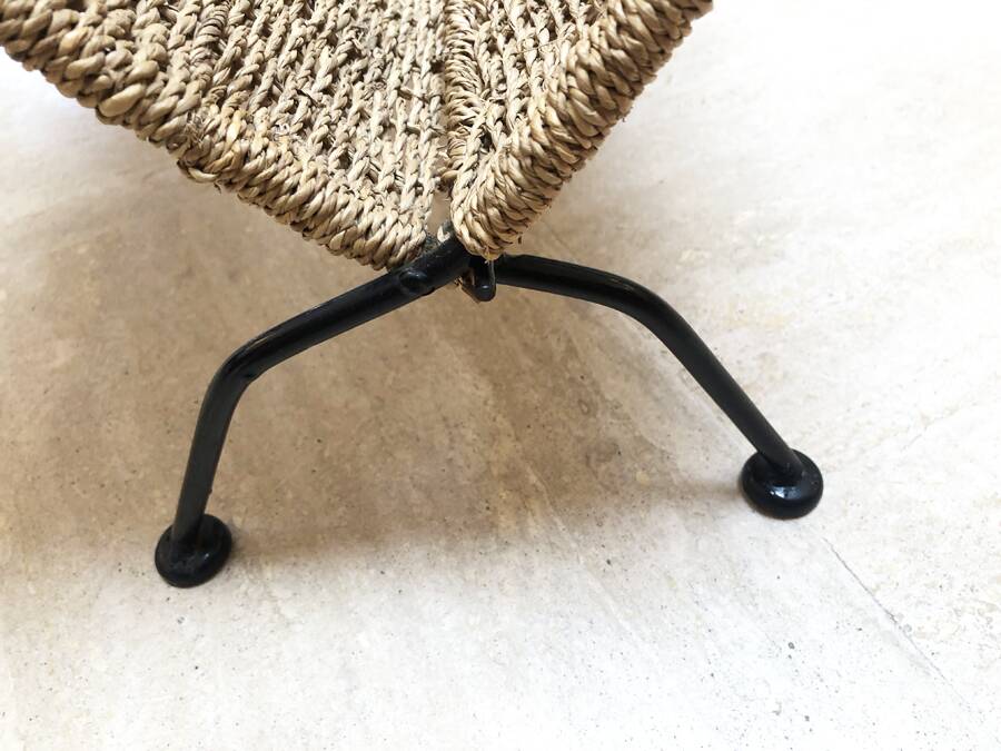 Rope magazine rack, 1970