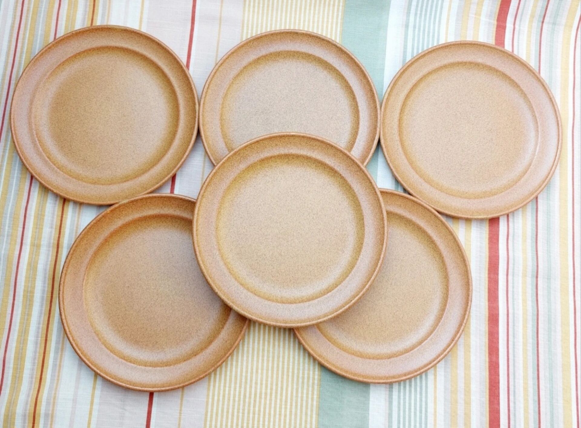 Assiettes à dessert grès moucheté
