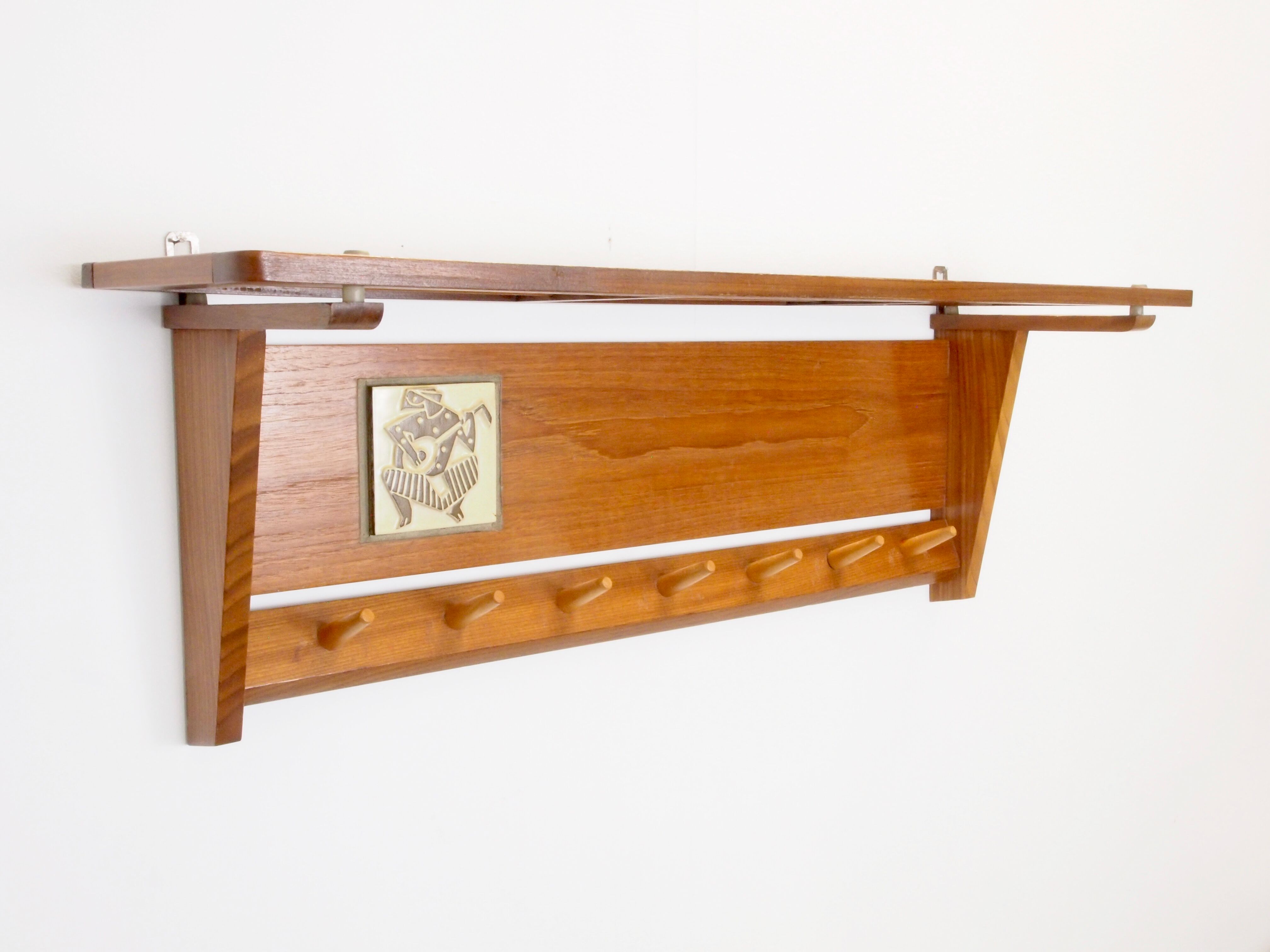 Wall coat rack with Ravelli ceramic tile