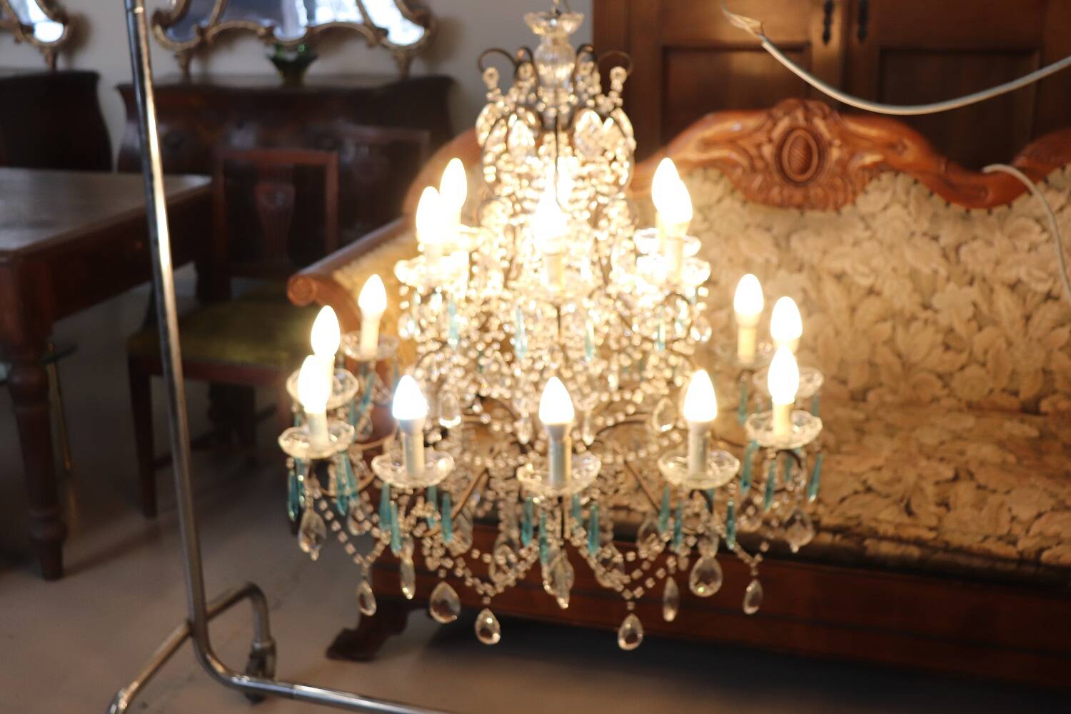 Large Chandelier with 18 Bulbs