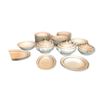 Villeroy and Boch tableware set