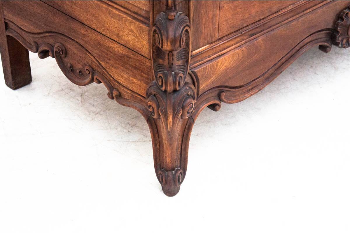 Antique wardrobe, France, around 1870.