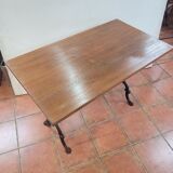 Table de bistrot piètement fonte dessus chêne