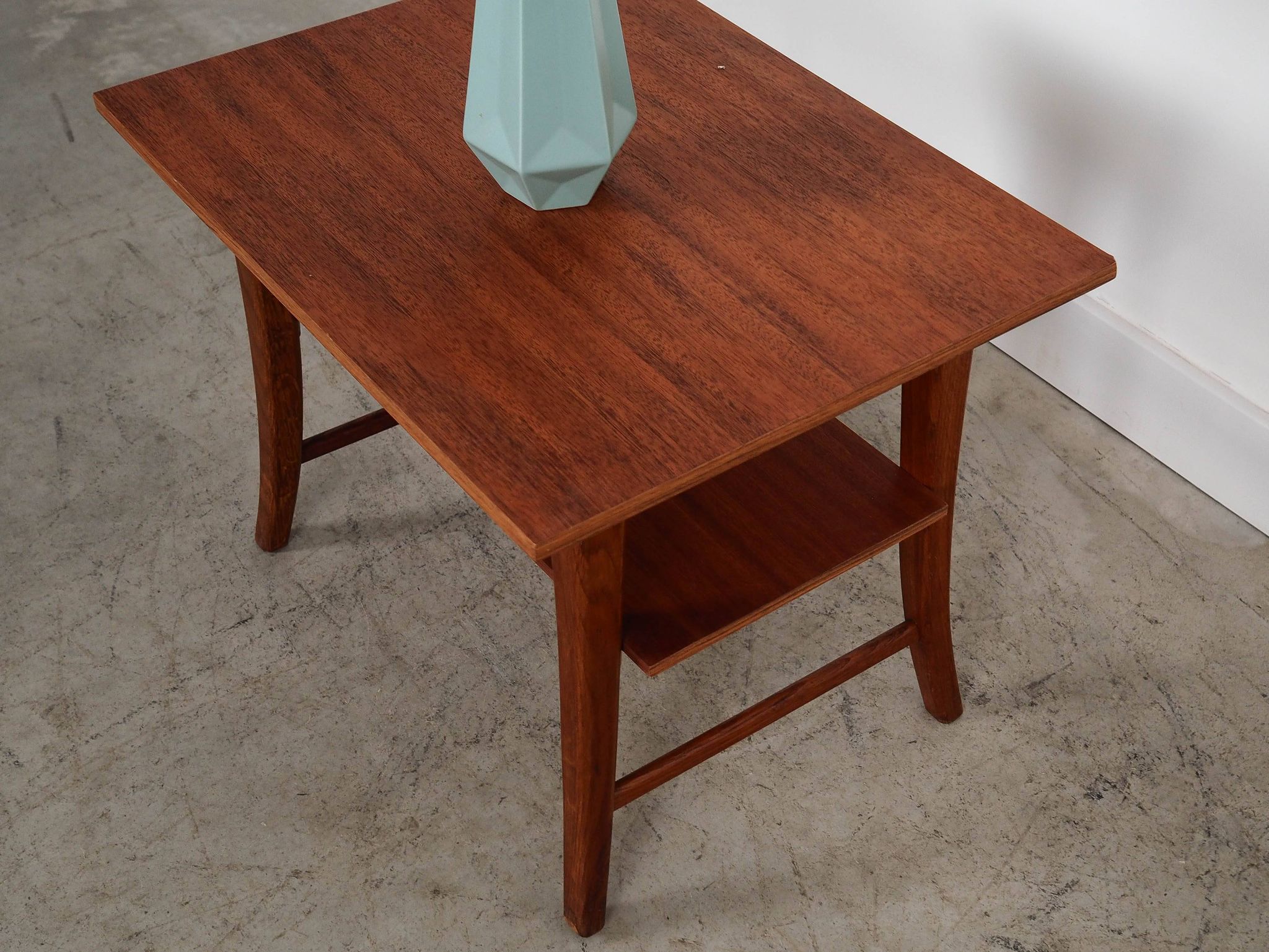 Table basse en teck, design danois, années 1970, production : Danemark