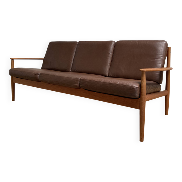 Canapé en cuir Teck Grete Jalk pour France & Son — Beyit