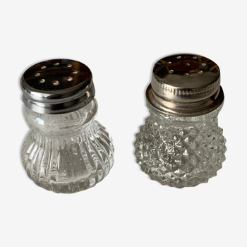 Salière et poivrière en cristal