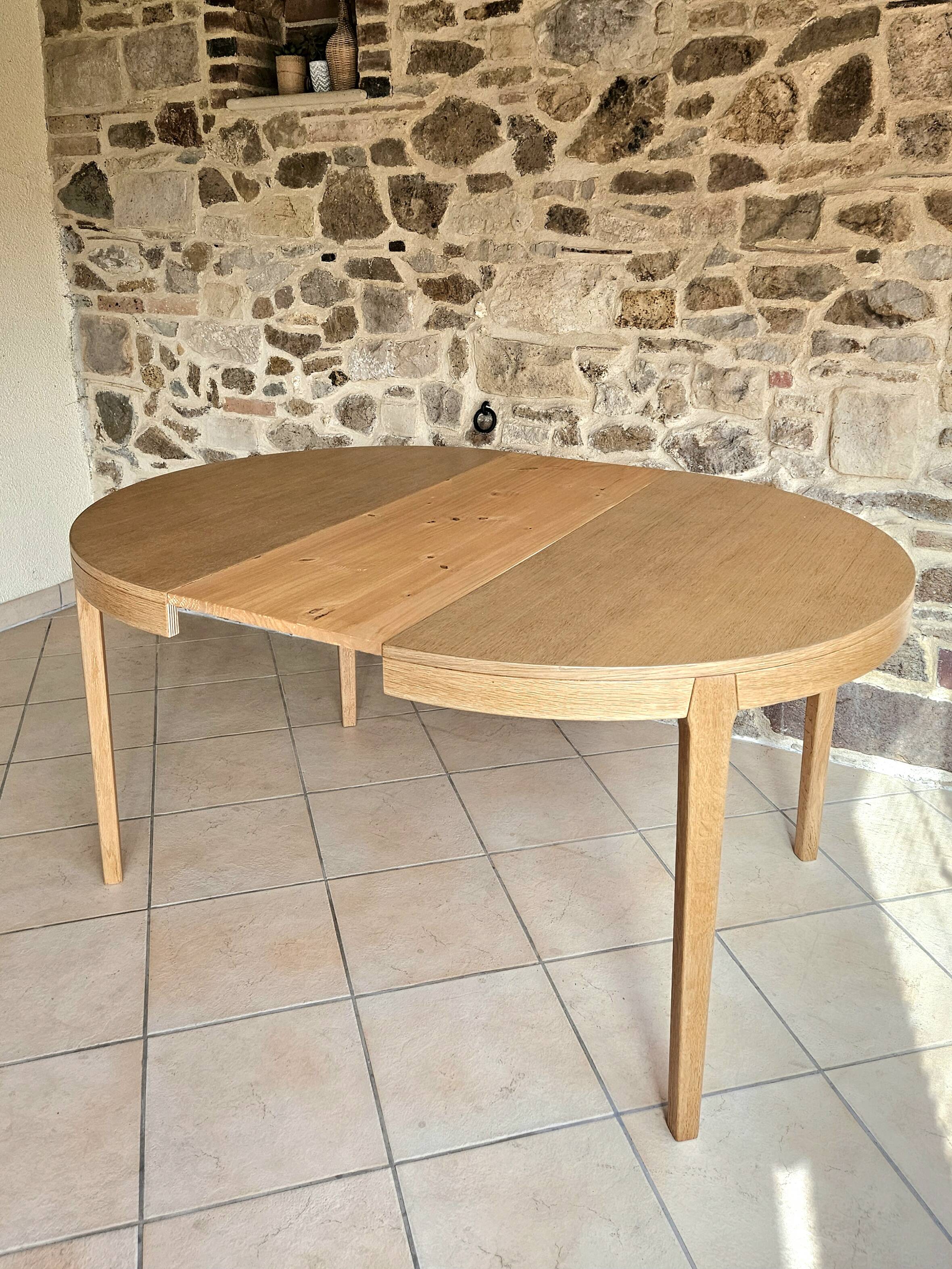 Round table
