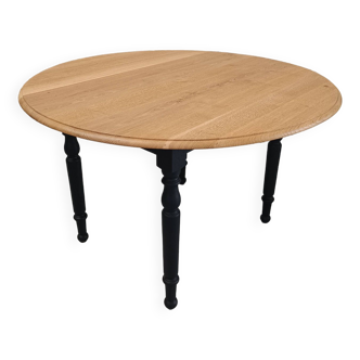 two-tone 4-person table