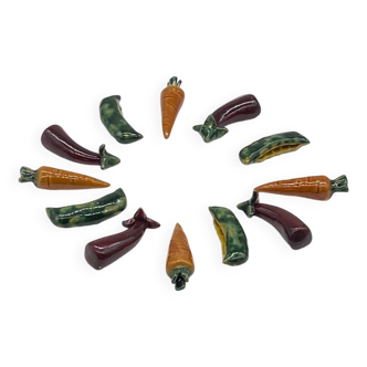 Ensemble de 12 portes couteaux barbotine / vintage / légumes 🍆 🫛 🥕