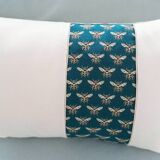 Cushion cover Bee fabrics on emerald green background